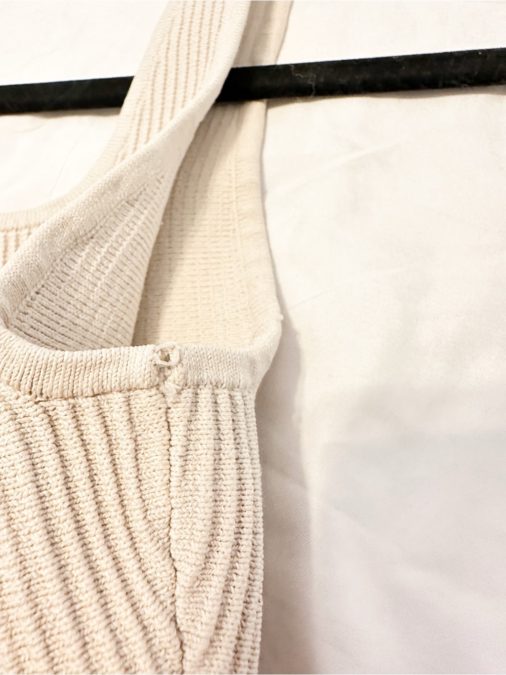 Babaton Camel Ribbed Square-Neck Crop Top - Picture 4 of 4